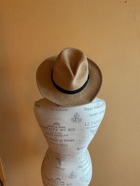 SUNDAY AFTERNOON Men's Tan Straw Fedora with Black Band M